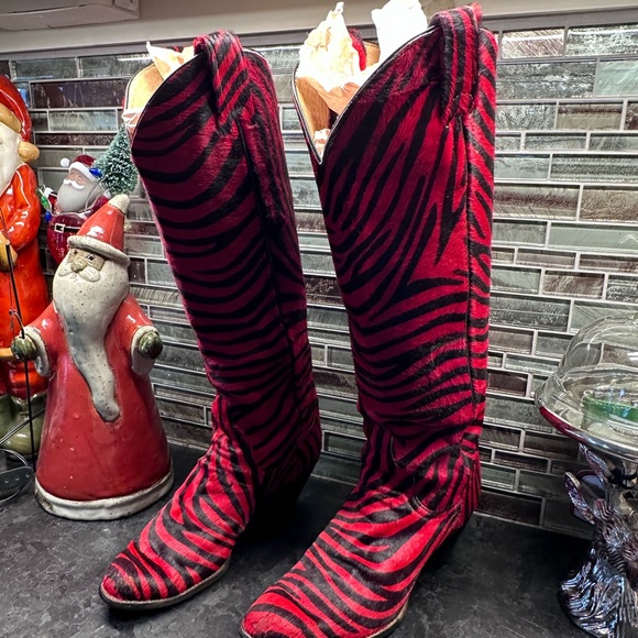 Red and Black Zebra Print Boots - Picture 3 of 11